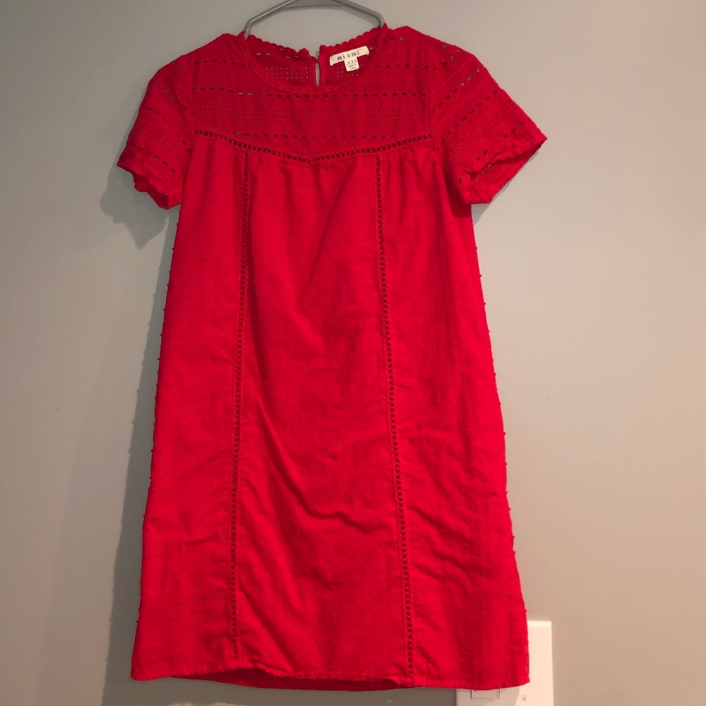 Women's deep Raspberry Mini embroidered dress - Picture 2 of 4